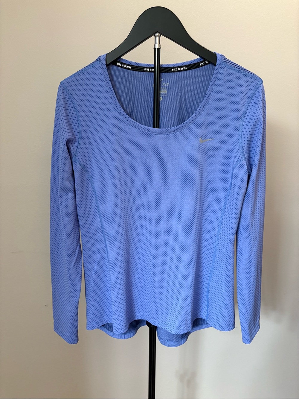 Nike Women's Long-Sleeve Perforated Performance Top in Periwinkle